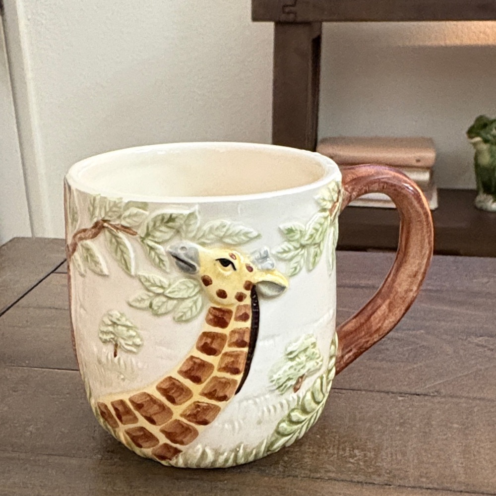 Otagiri Giraffe Mug with Brown and Green Accents